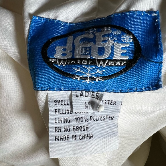 Cream white puffer coat with faux fur lined hood. Size Med. Super cute & cozy. - Picture 8 of 14